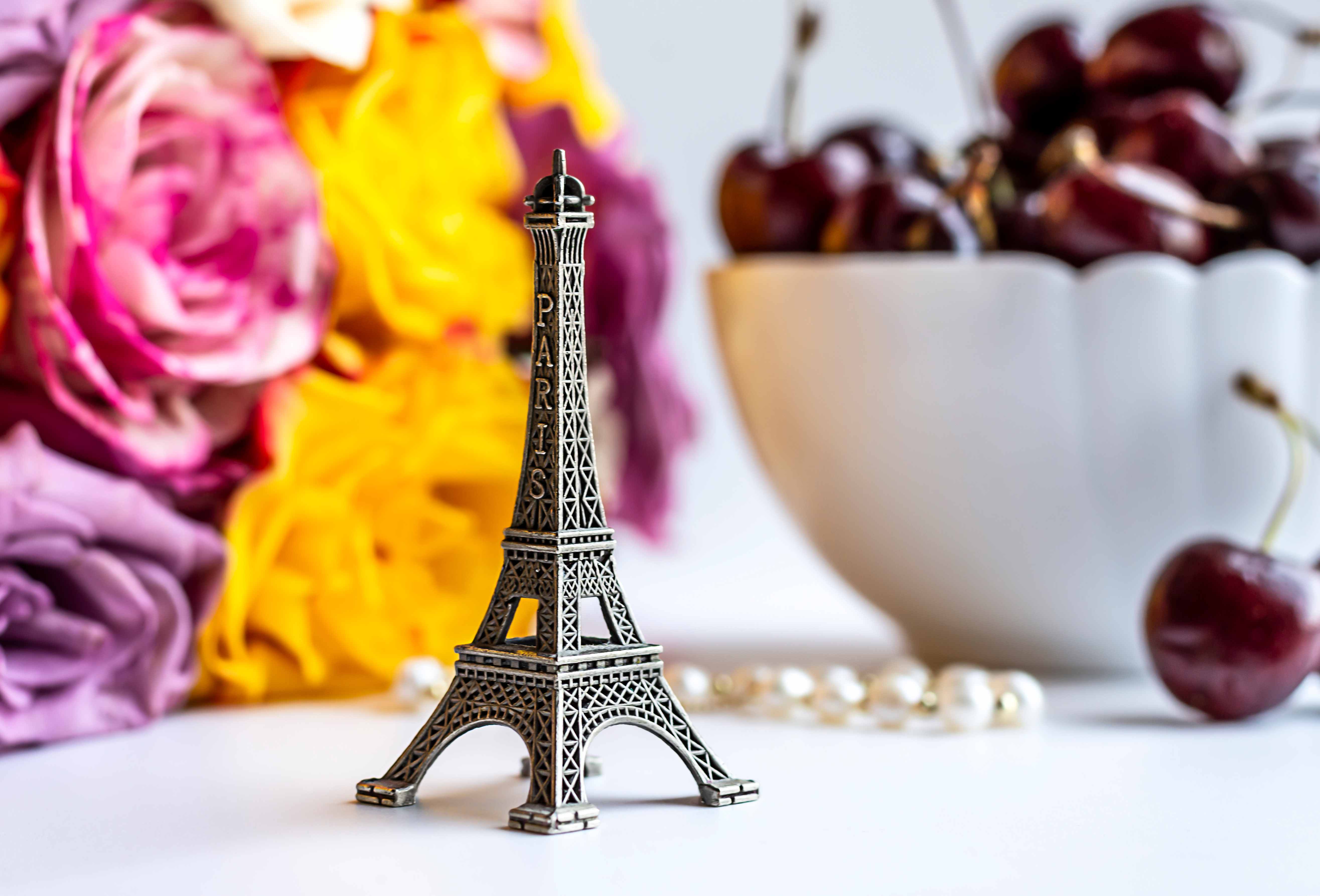 Эйфелева башня как символ французской культуры в США