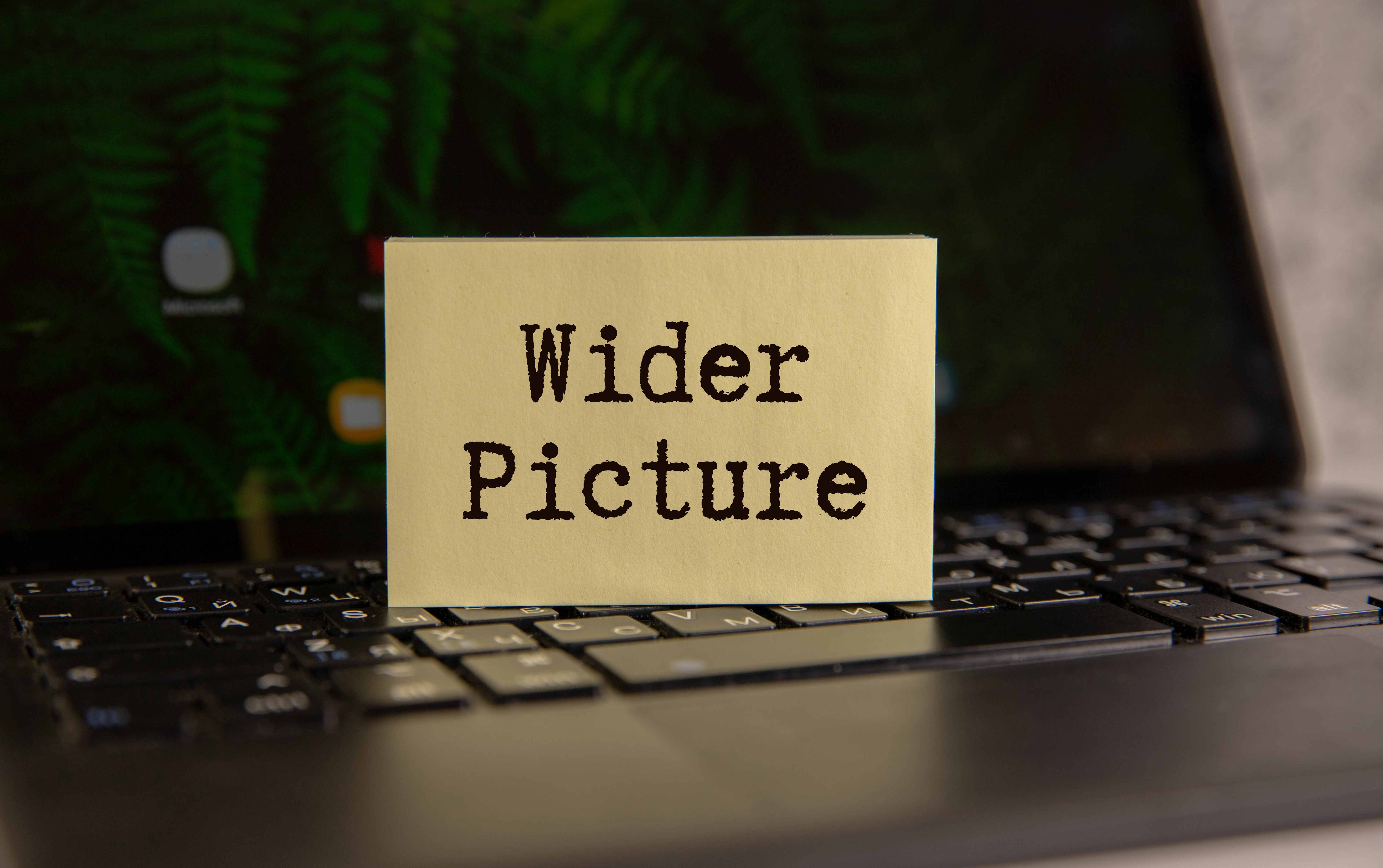 Убираем надпись с изображения